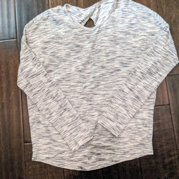 Lululemon 'Get Set' long sleeve - Picture 4 of 4